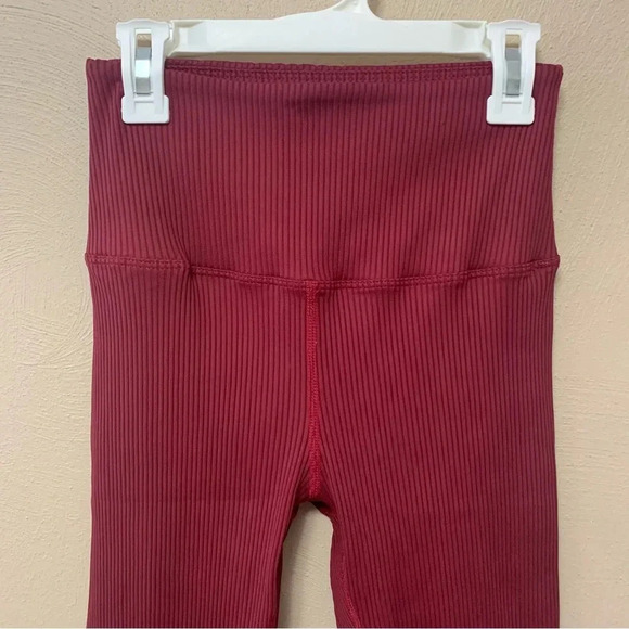 Carbon38 Ribbed 7/8 Legging in Red Size Small - Picture 5 of 12